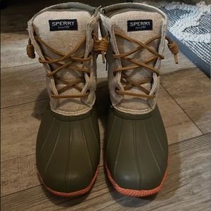 Womens sperry boots